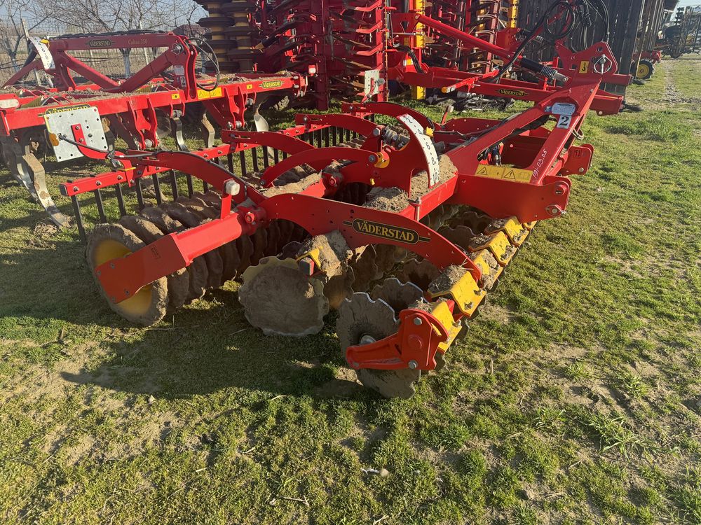 Disc terradisc Vaderstad Carrier 350, 2022, impecabil