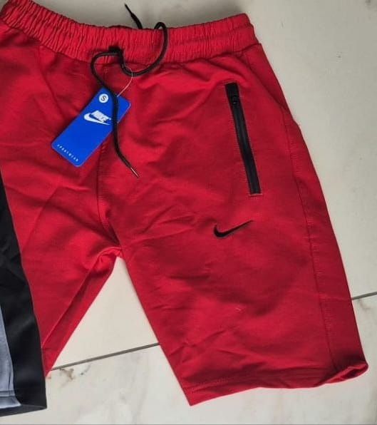 Pantaloni scurți bărbați