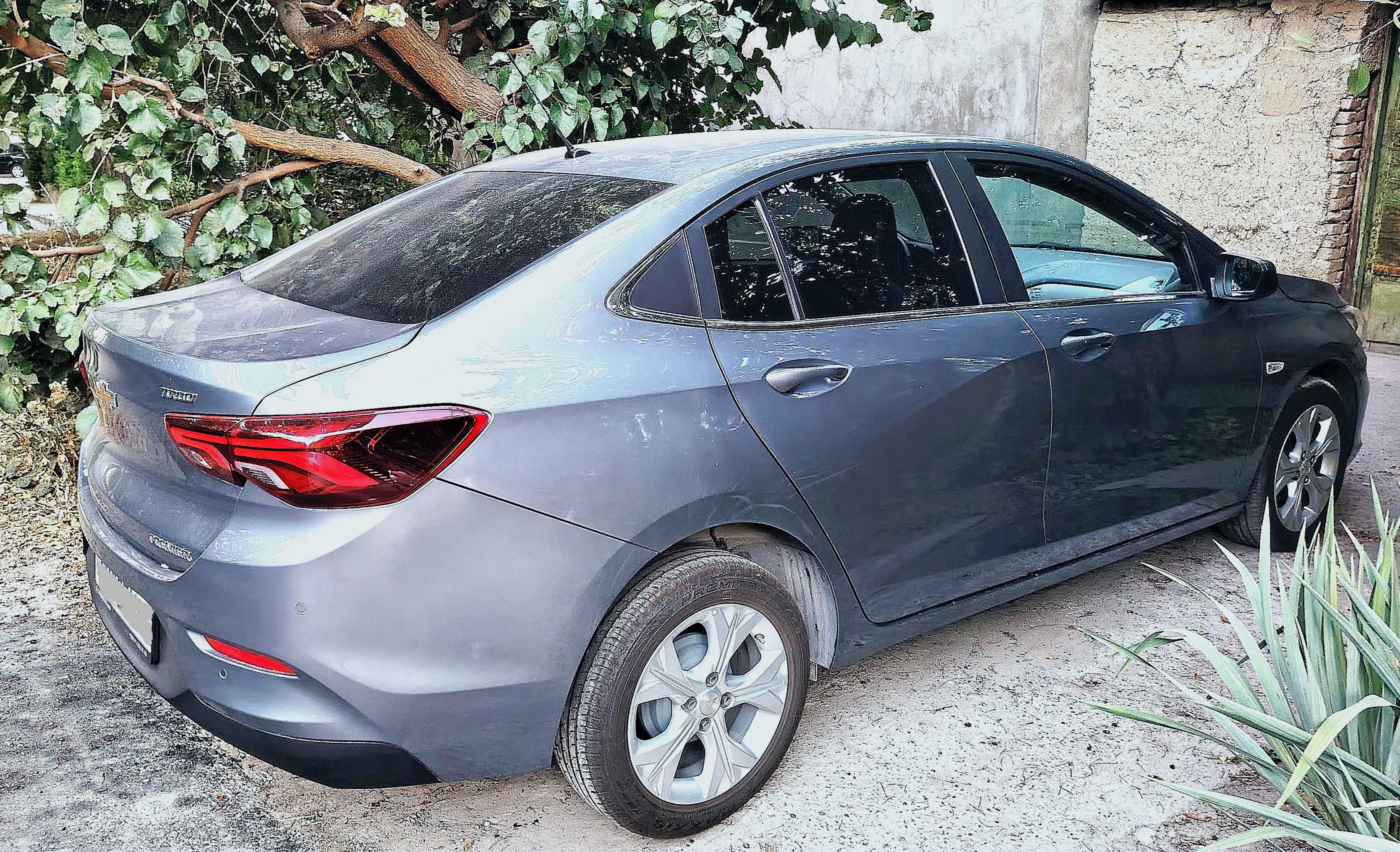 Chevrolet Onix Premier Plus 2 4 позиция.