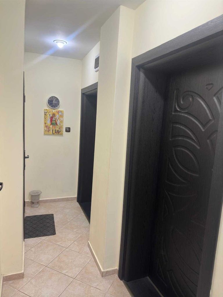 Продава се Етаж от къща в Аксаково - 75 кв.м за 1454 €/кв.м - Снимка #6