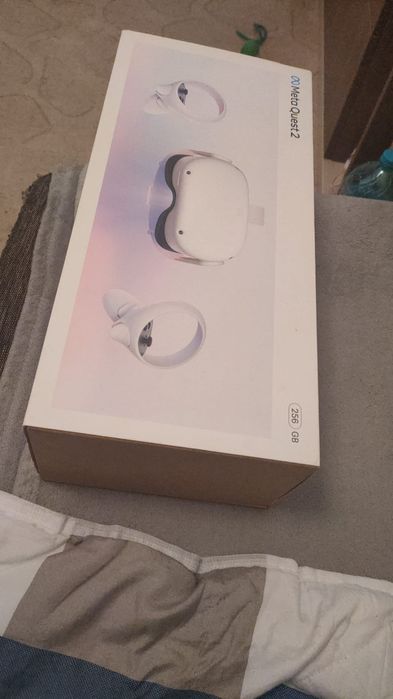 Vând ochelarii VR NOU de la logytech oculus