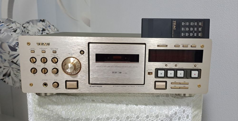 Кассетная дека TEAC V 6030s
