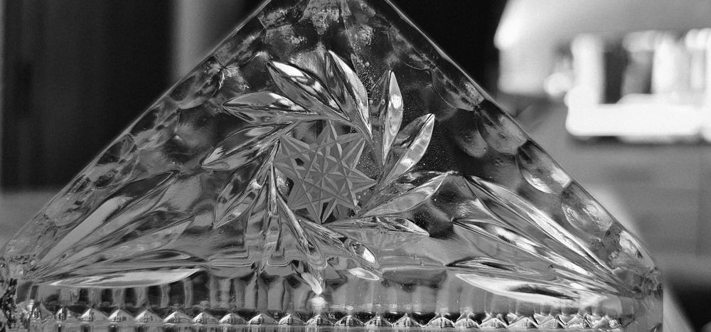 Винтидж / Кристален салфетник
40 лв