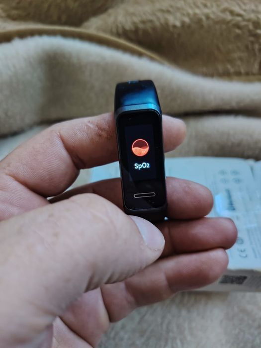 Vând ceas Huawei watch band 4