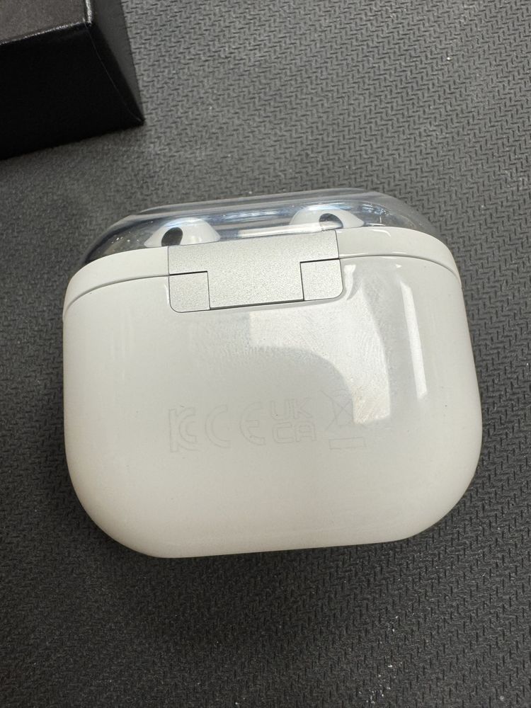 Оригинални слушалки Samsung Galaxy Buds 3 Pro - чисто нови