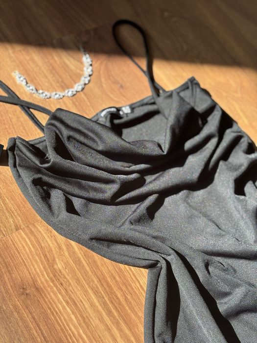 Къса черна рокля - размер S