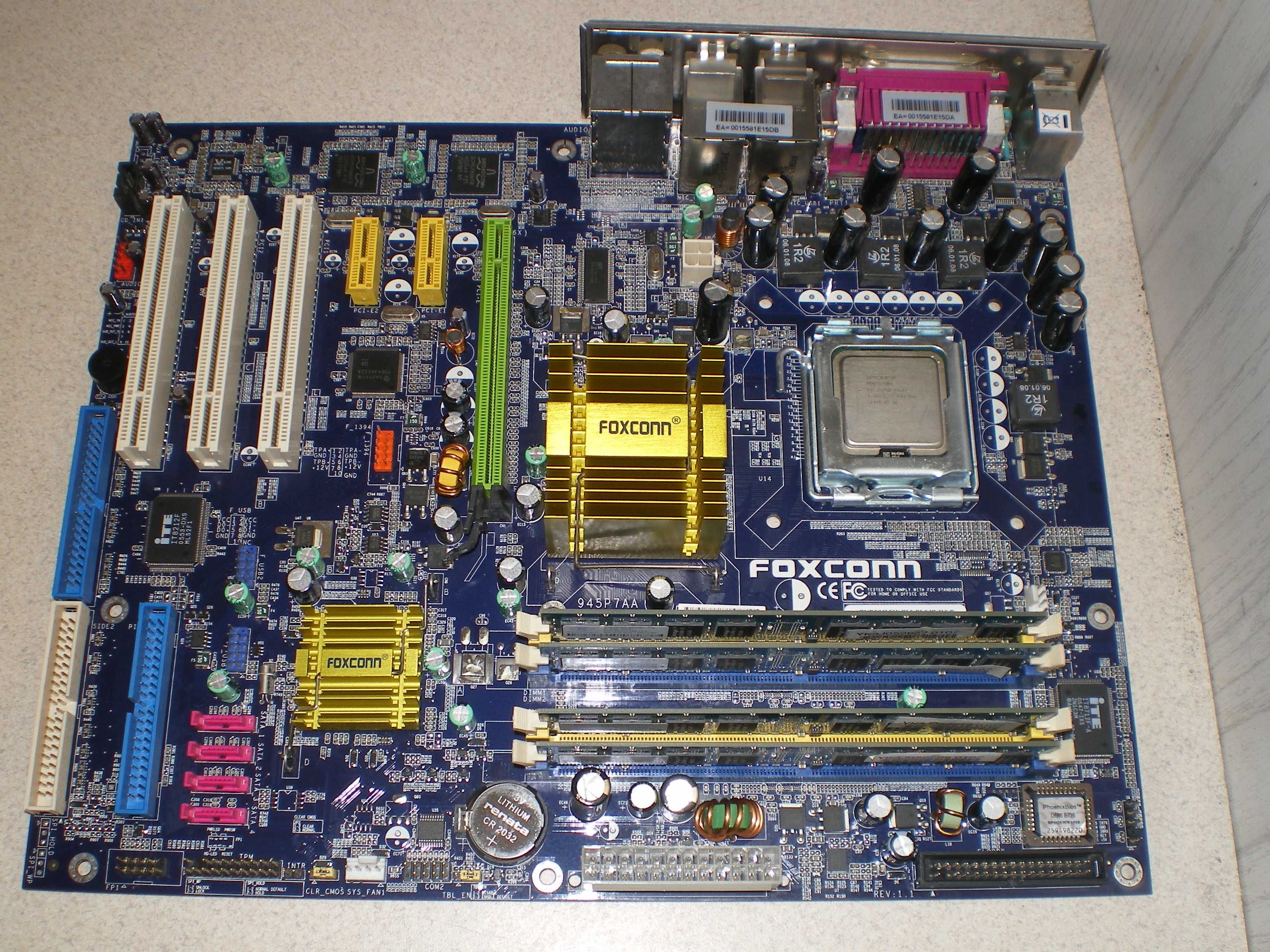 Комплект Foxconn 945P7AA-8EKRS2