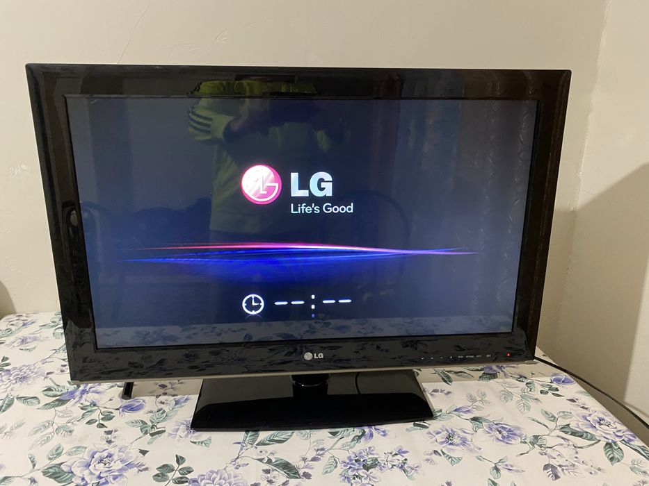 LG  TV 32d HDMI 1,2