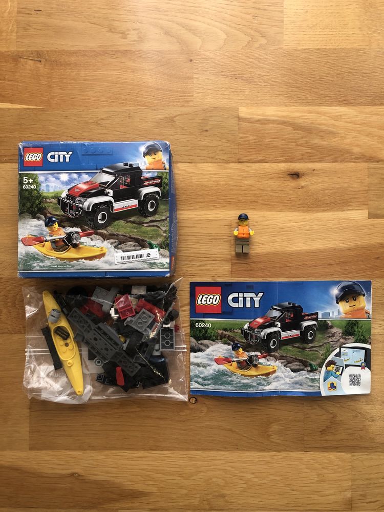 Lego City 60240 Aventura cu caiacul