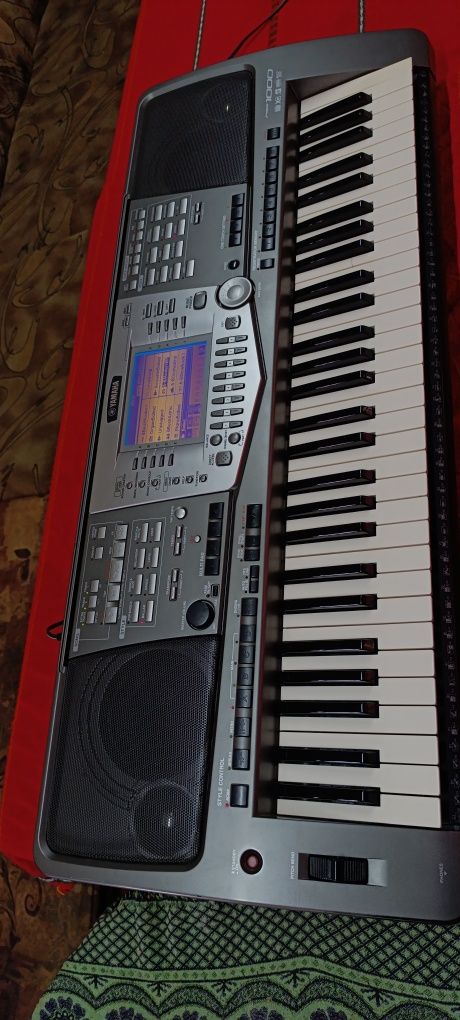 Продавам Yamaha psr-1000