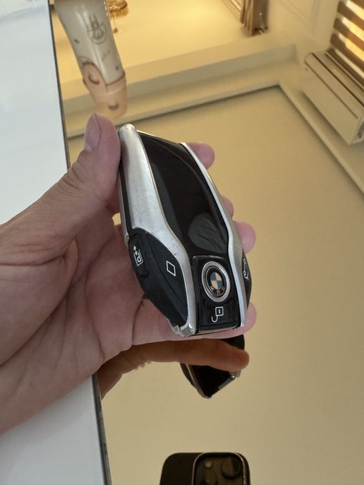 Cheie BMW Smart cu buton de parcare