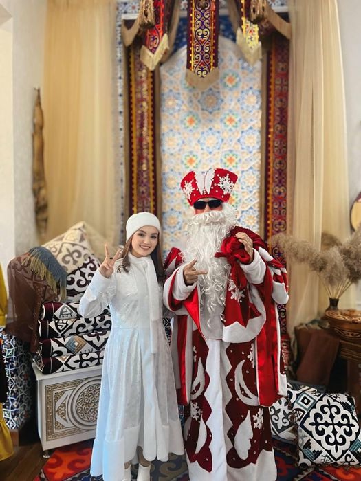 Дедмороз и Снегурочка