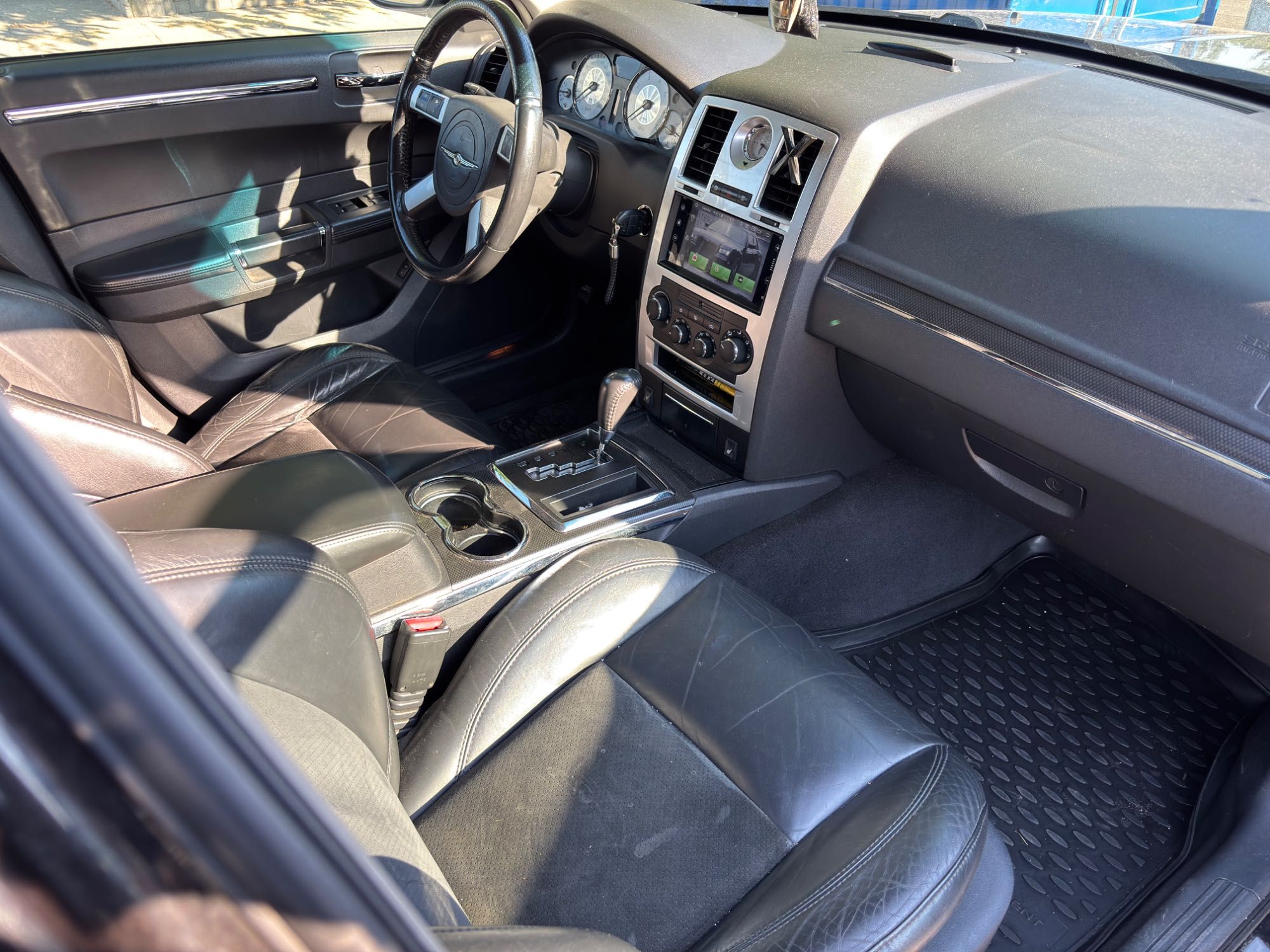 Chrysler300c-3.0crd. 2010г facelift