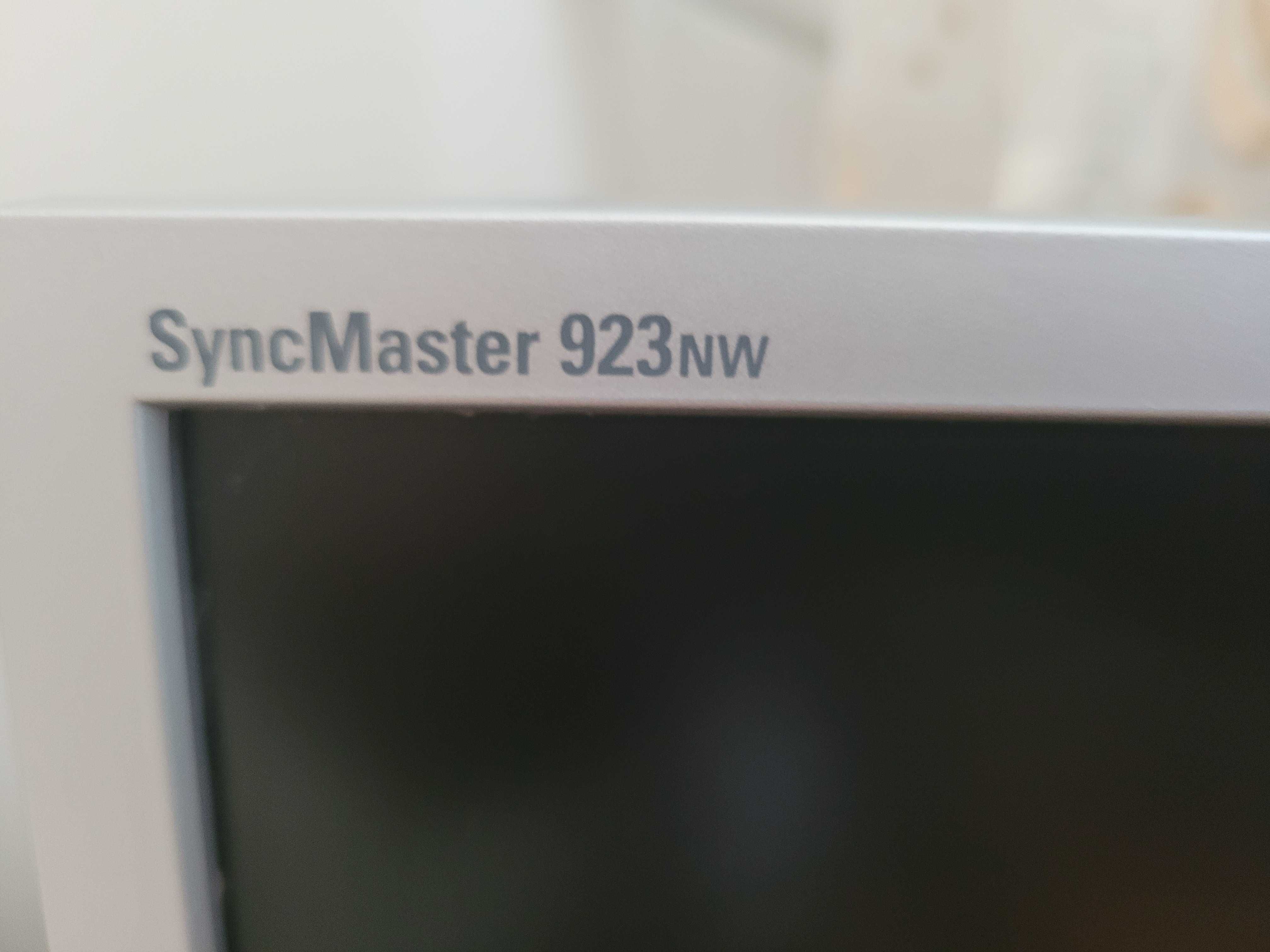 LCD Монитор Samsung SyncMaster 932NW, 19 inch