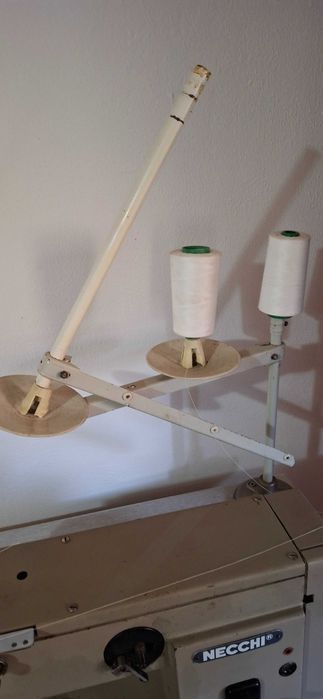 Vand masina de cusut profesionala