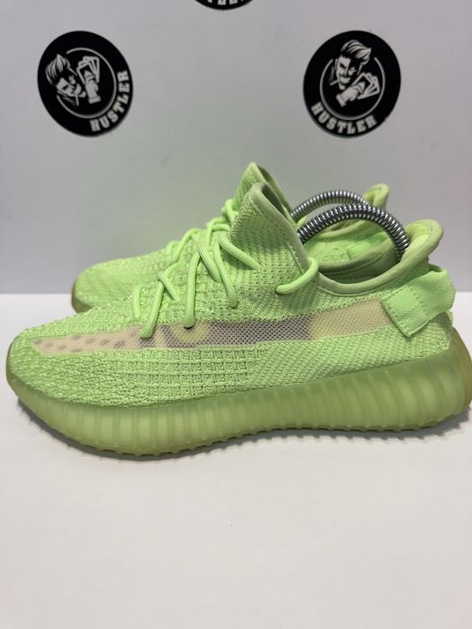 Маратонки ADIDAS YEEZY BOOST 350 V2 .Номер 38.5