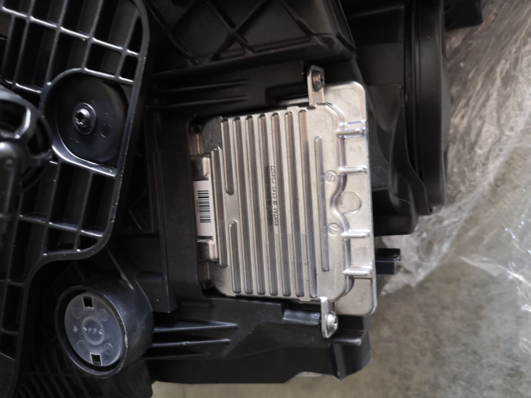 Far faruri full led adaptiv complet ford kuga 2019 europa volan stanga