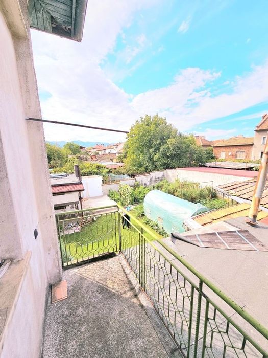 Продава се Етаж от къща в Мездра - 100 кв.м за 820 €/кв.м - Снимка #11