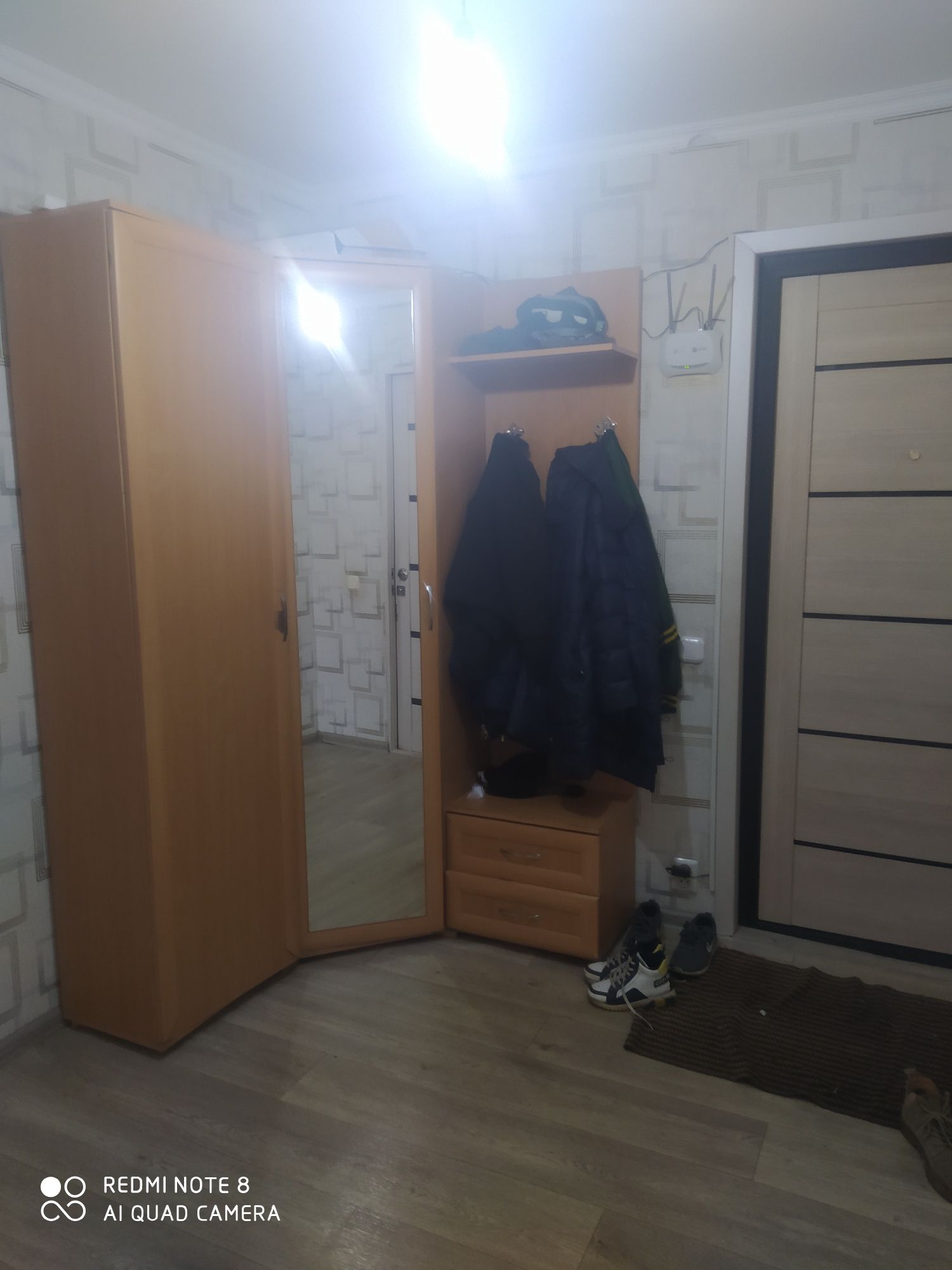 Срочно Продается 3 комнатная квартира пришахтинск