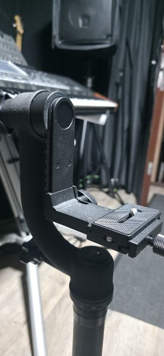 Cap ghimbal trepied cu maner lung