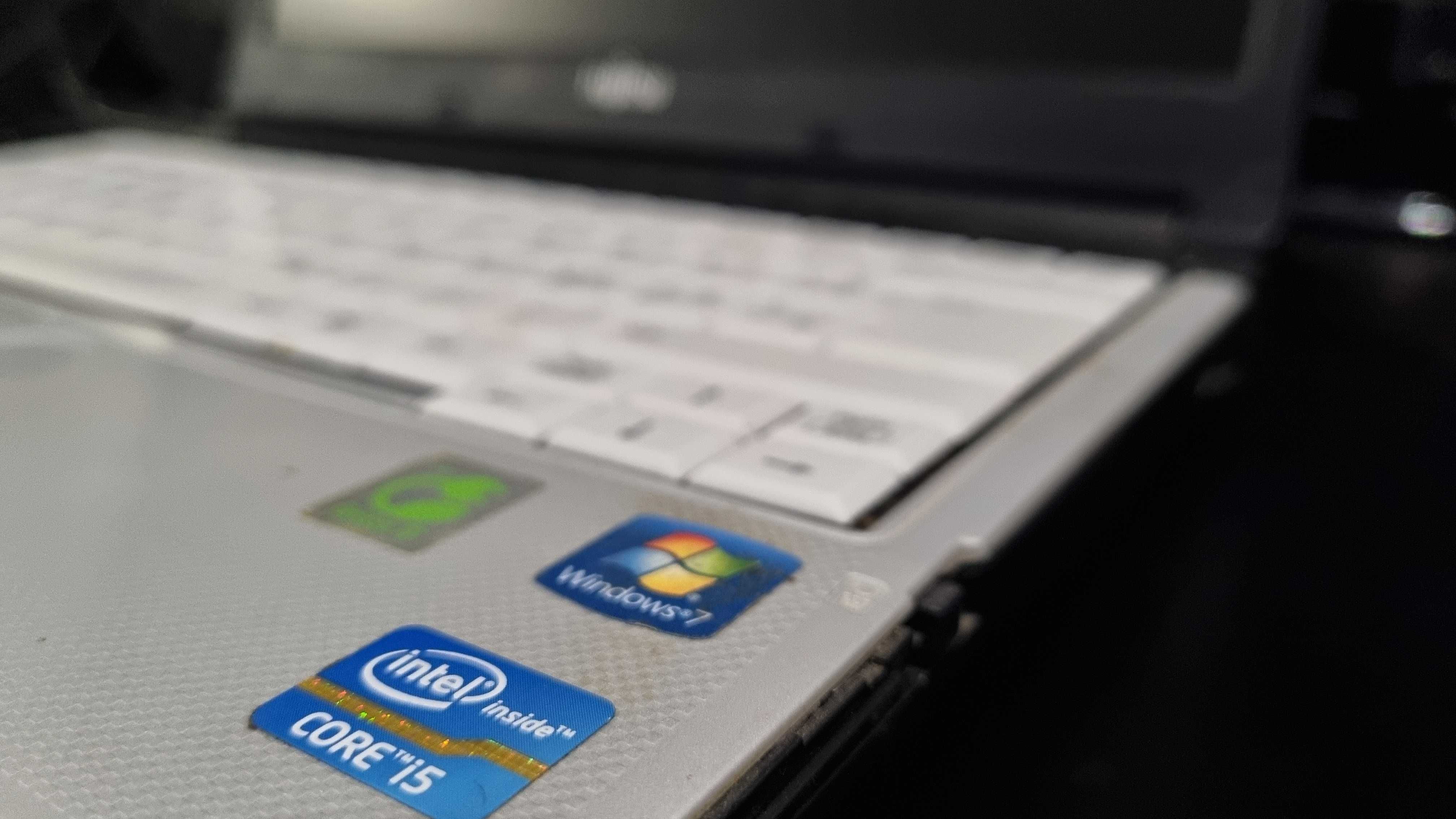 Лаптоп Fujitsu Lifebook S761