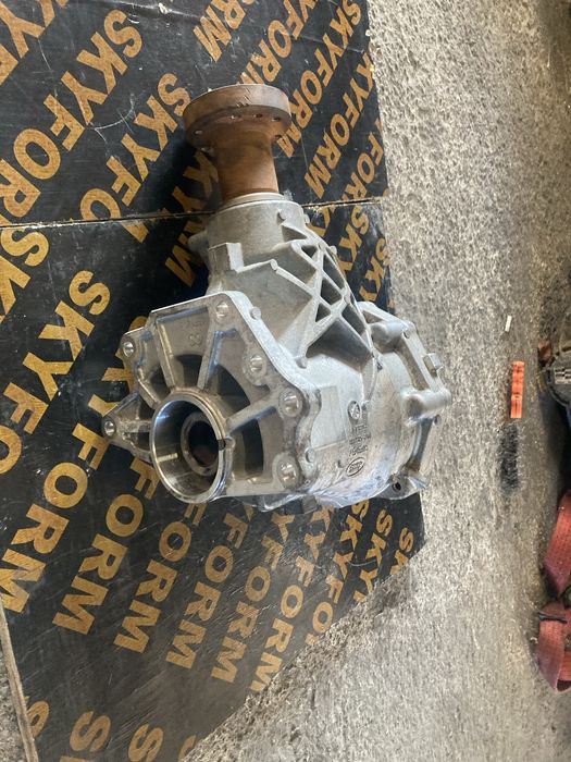 Land Rover Discovery 2.0D 2018 година Раздатъчна Кутия Раздатка