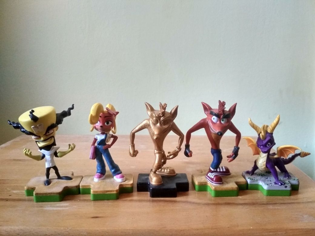 Figurine TOTAKU  Crash Coco Bandicoot, Spyro, Doctor Neo cortex
