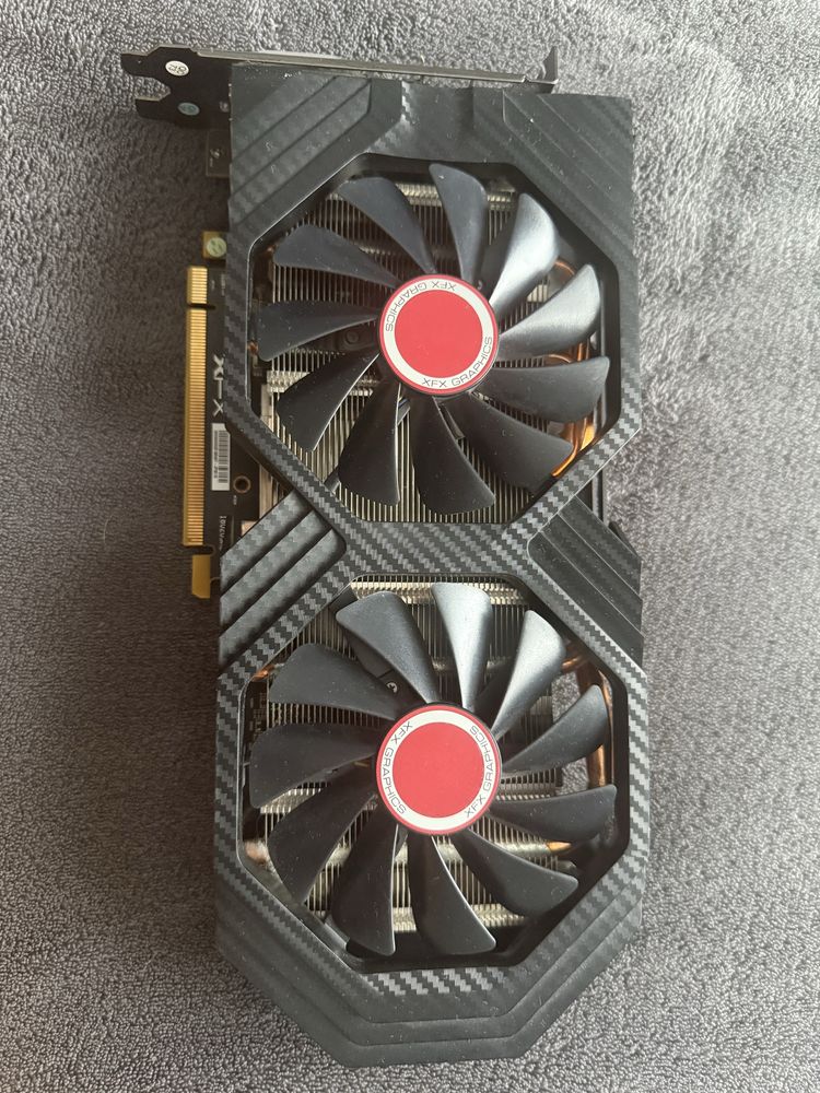 Vând calculator gaming performant