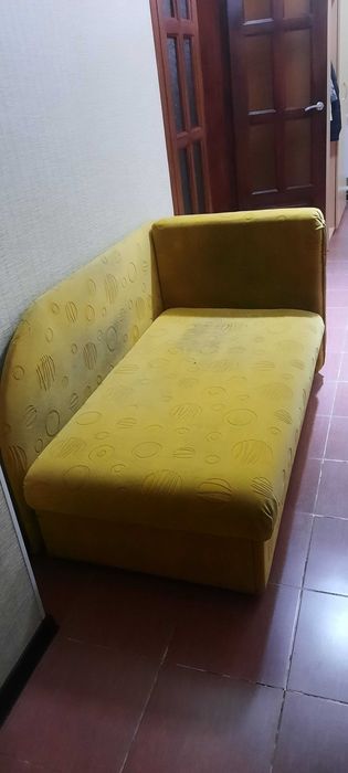 Большая лежанка для собаки (мини-диванчик)