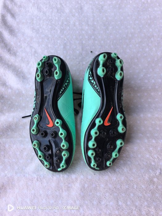 Страхотни бутонки nike номер 35.5 стелка 22.5см