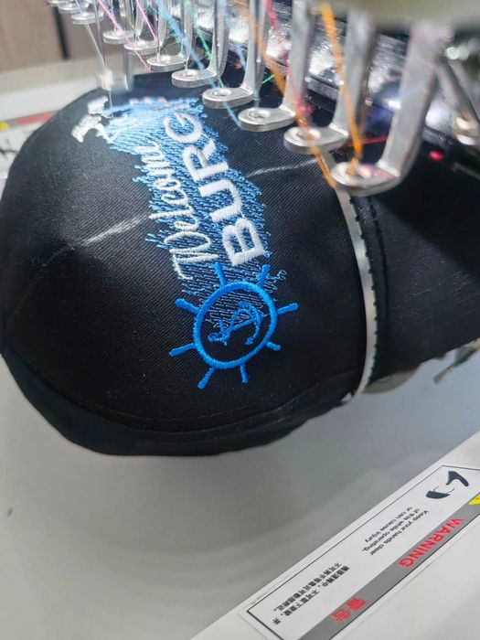 Бродирано лого - корпоративни облекла