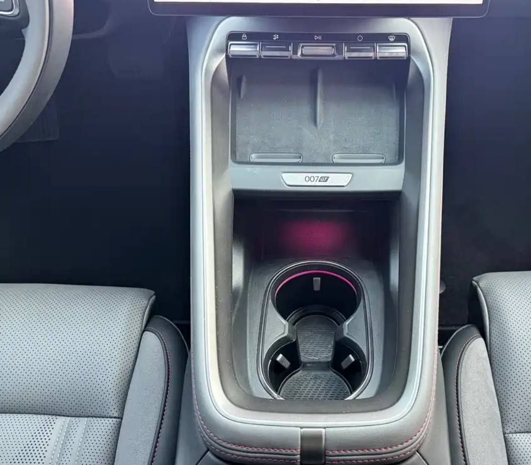 Zeekr 007 GT kWh100  825km