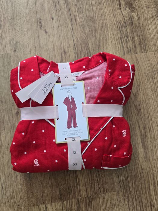 Pijama Victoria's Secret Noua, marime XS