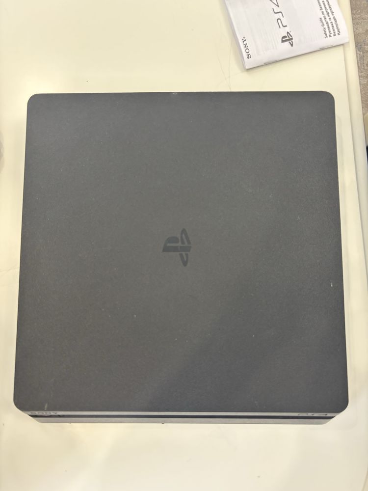 Продам Ps4 slim 1tb