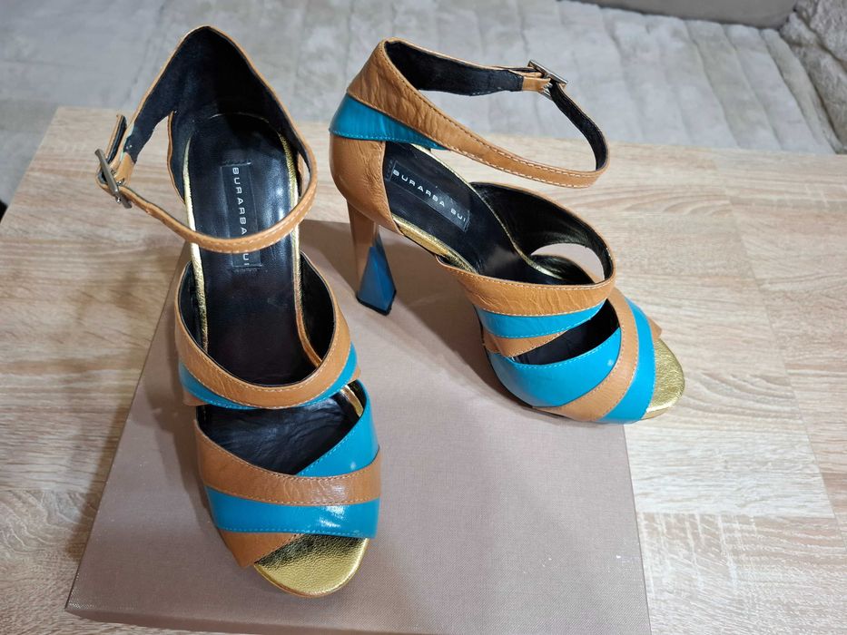 Елегантни сандали от естествена кожа