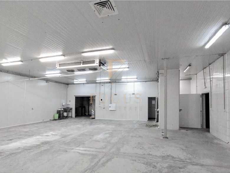 Дава се под наем Склад в Пловдив, Индустриална зона - Север - 500 кв.м за 2812 € - Снимка #3