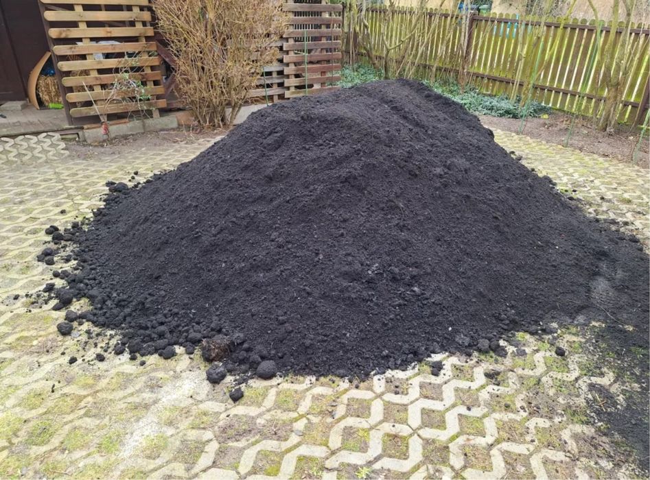 Compost mranita balegar putred