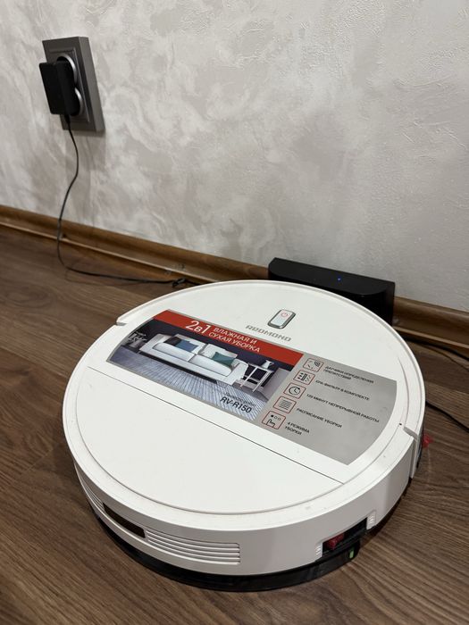 Моющий робот пылесос RV150