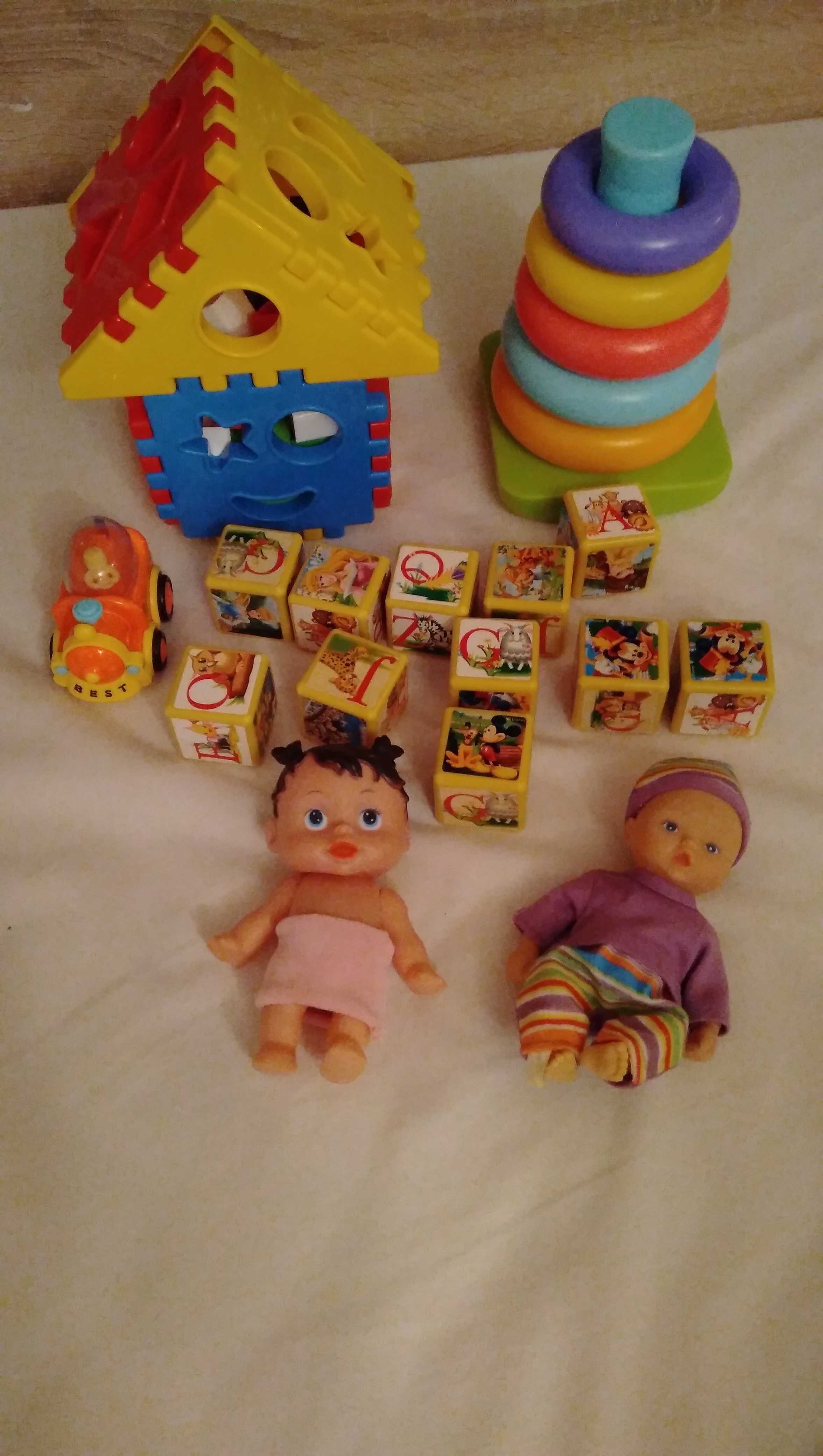 Занимателни играчки за най-малките