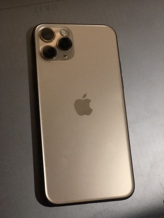 iPhone 11 pro gold 256 GB в идеале!