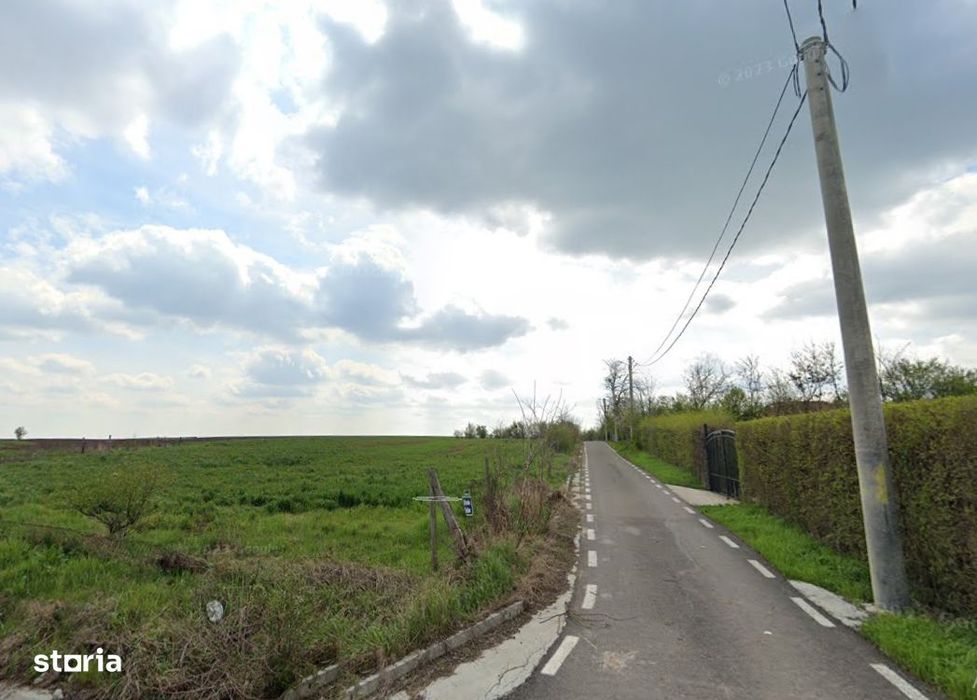 Teren 2000 mp intravilan