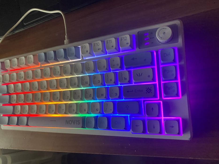 Продаю клавиатуру за 6к тг