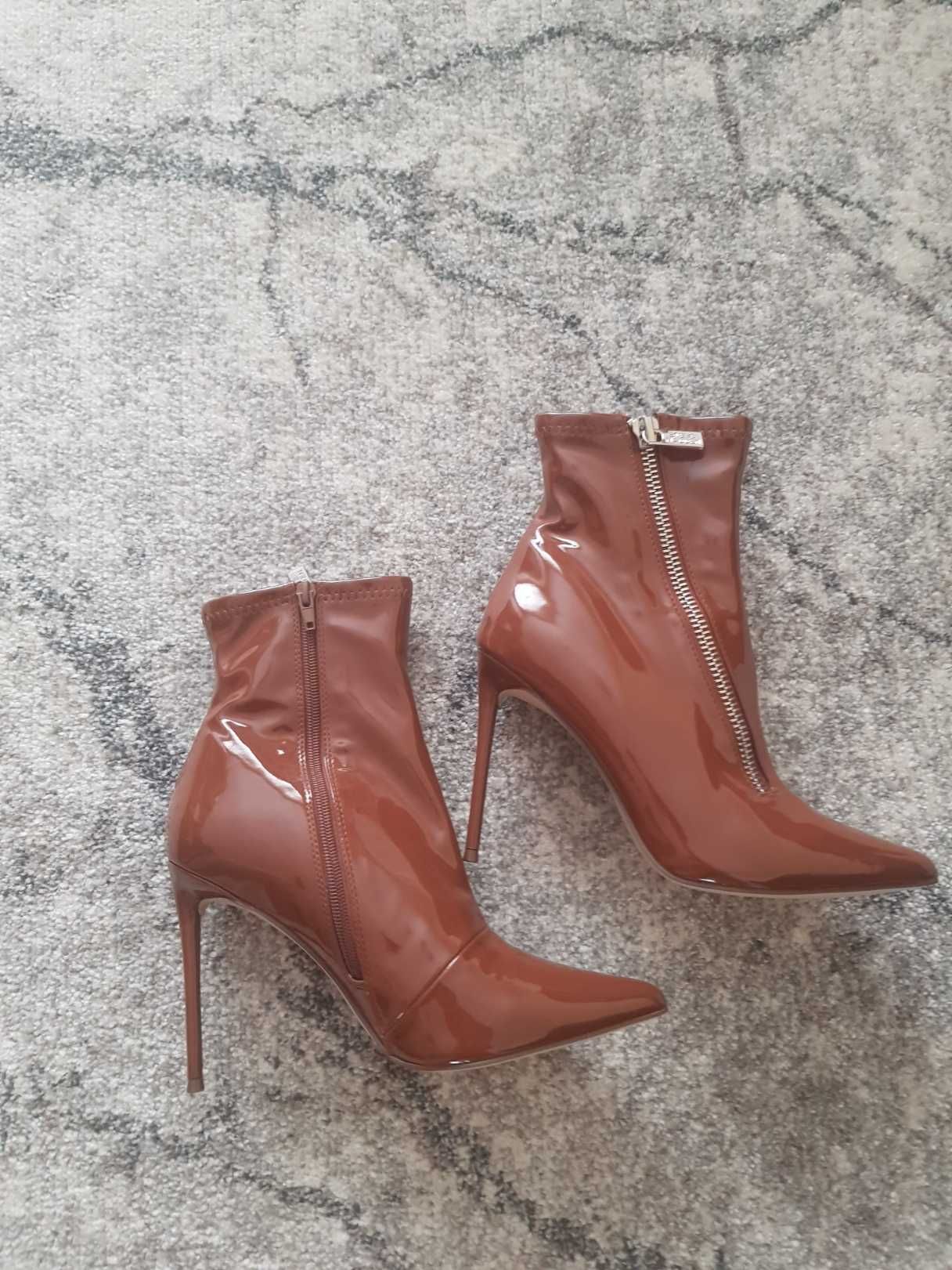 Botine dama Steve Madden marimea 40
