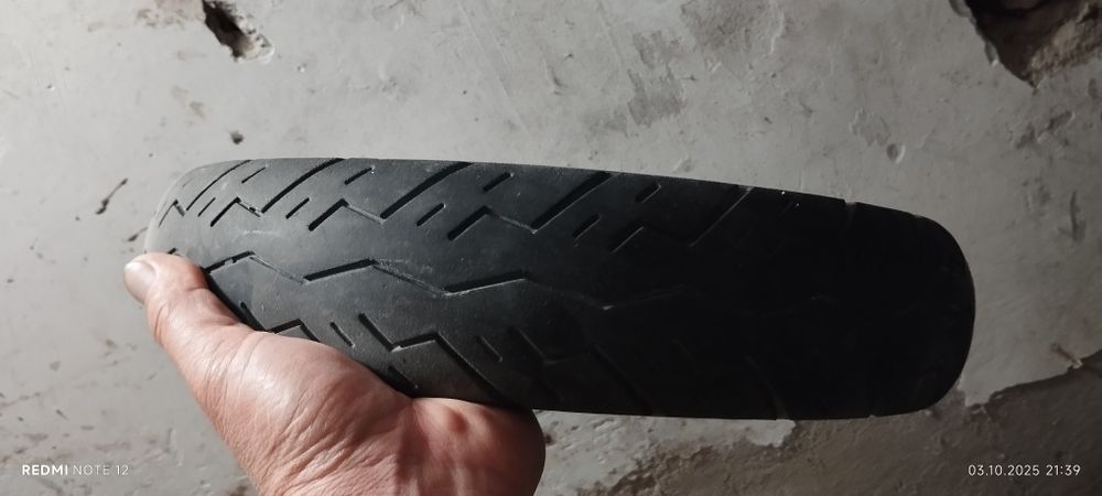 Нрвый ремень от сектора и б/у покрышка с камерой