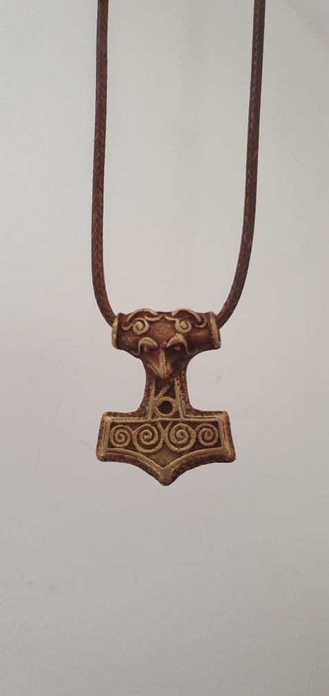 Pandantiv din bronz Mjolnir Thor s Hammer viking celtic knot