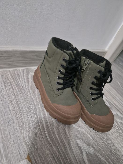 Ghete h&m marimea 26