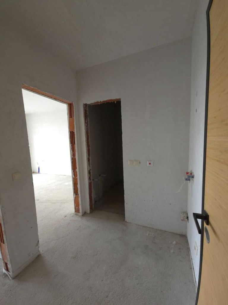 Продава се Двустаен апартамент в София, Витоша - 65 кв.м за 2713 €/кв.м - Снимка #3
