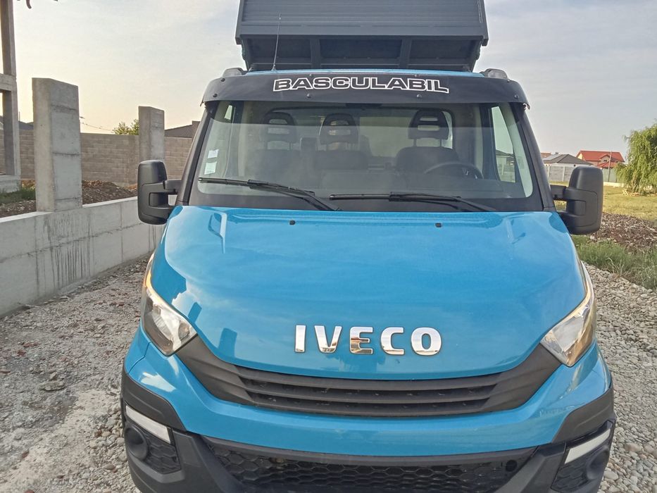 Iveco basculabil pe 3 parti