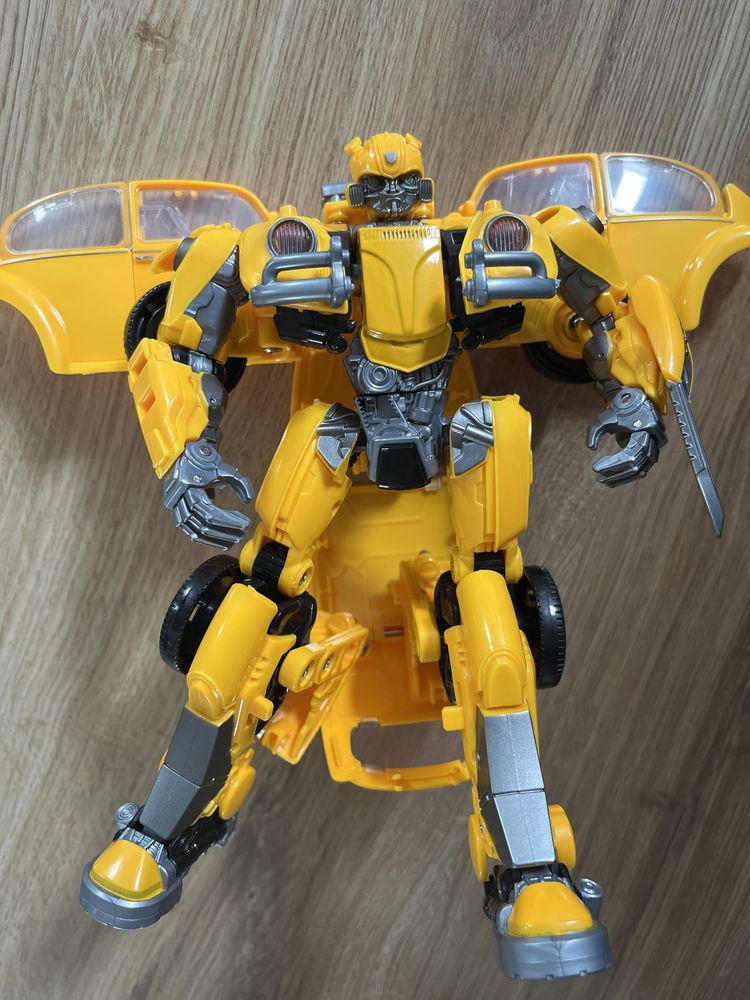 Jucarie transformers Bumblebee 23 cm
