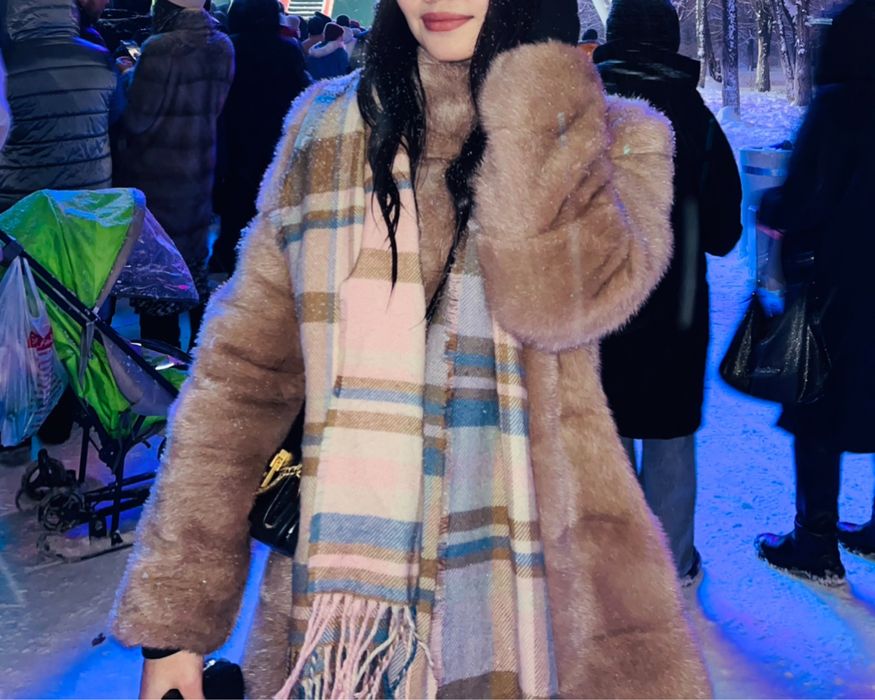 Состояние шубы отличное, купленав прошлом году,чистая норка,